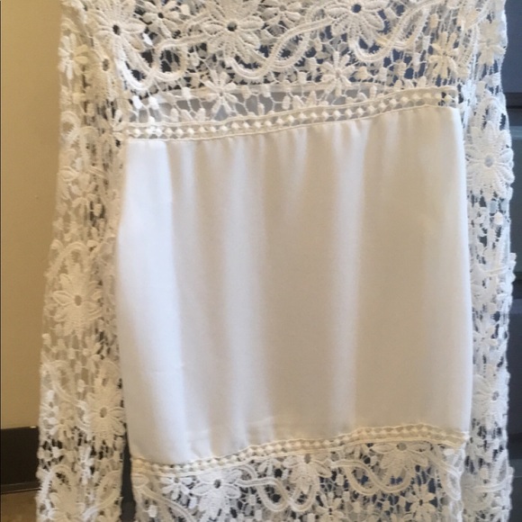 Women’s blouse - Picture 2 of 3